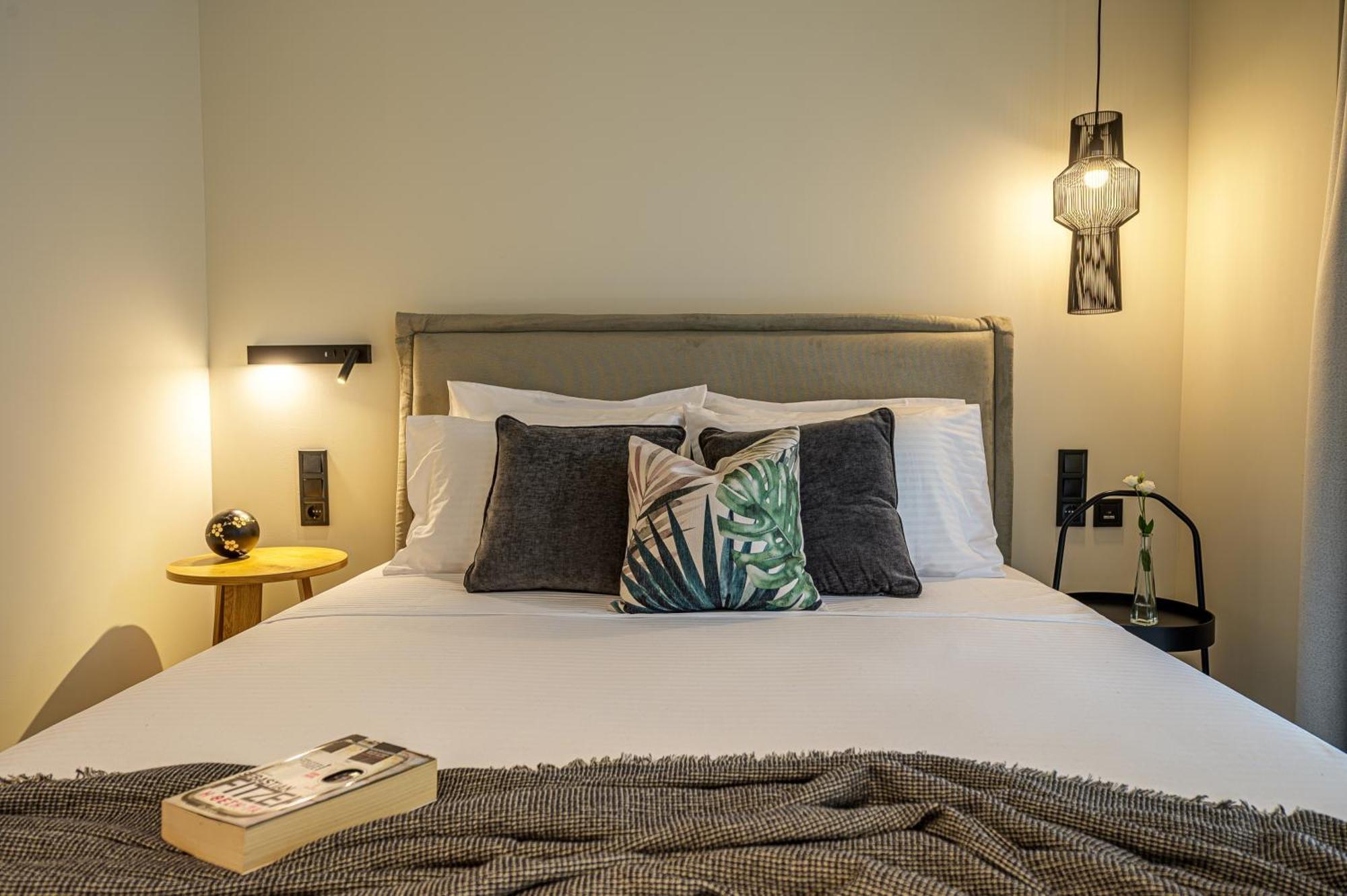 Luaz Suites Volos Esterno foto